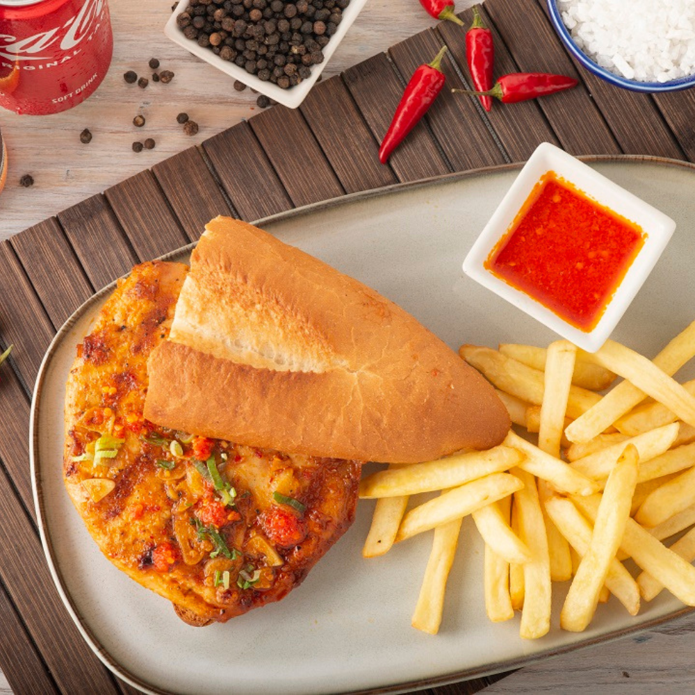 Chicken Prego Roll & Chips